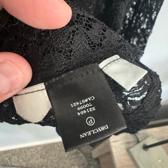 Ann Taylor Black Lace Button Down Top w/ White Accents Size 6 Classic Look - Picture 8 of 9